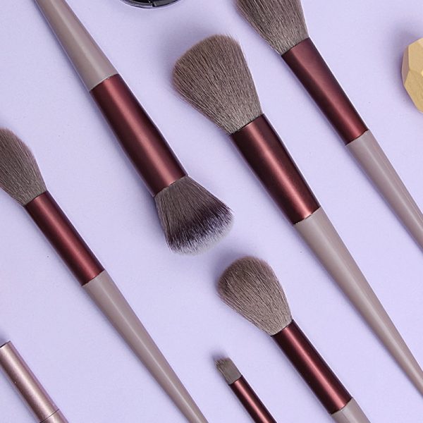 13 Pcs Professional Makeup Brushes Set.